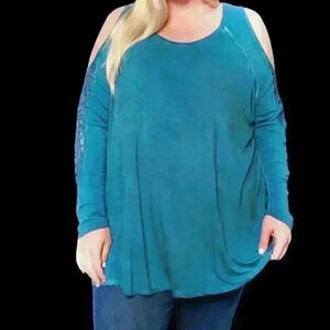 NWT - Plus Long Sleeve Teal Cold Shoulder Crochet Round Neck Solid Top - Size 1X